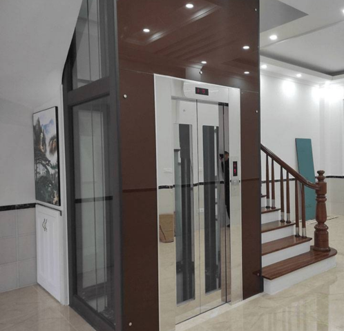Cửa tầng thang máy 14